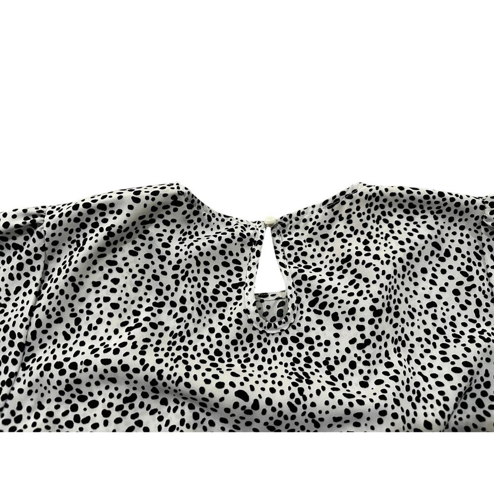 Gorgeous spotted blouse - Picture 3 of 5